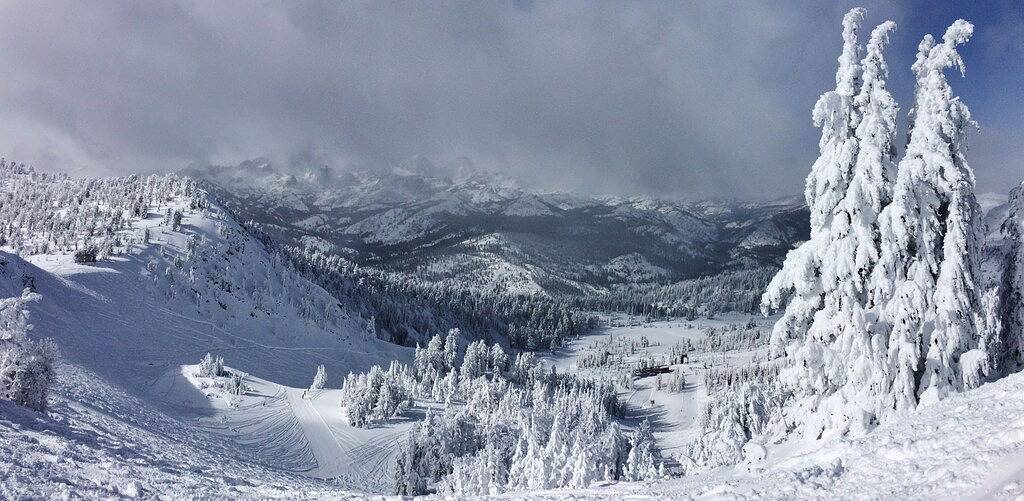 Vacation House for 10 Guests in Mammoth Lakes, Mammoth Mountain