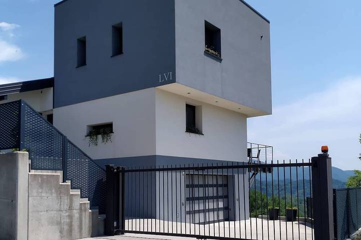 Ferienhaus für 4 Personen, mit Pool und Garten