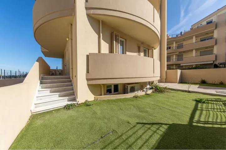 Apartamento de vacaciones para 9 personas, con jardín y vistas - 1