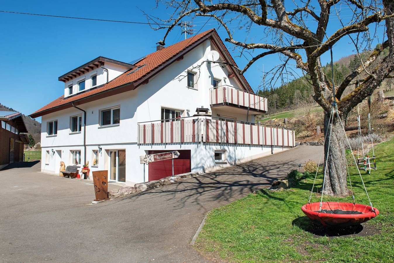 Ganze Wohnung, Ferienwohnung 'Felix' mit Balkon und Wi-Fi in Meßstetten, Neckar-Alb