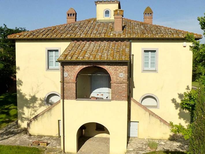 Agriturismo per 9 persone, con giardino e piscina nonché terrazza, con animali domestici in Chiusi