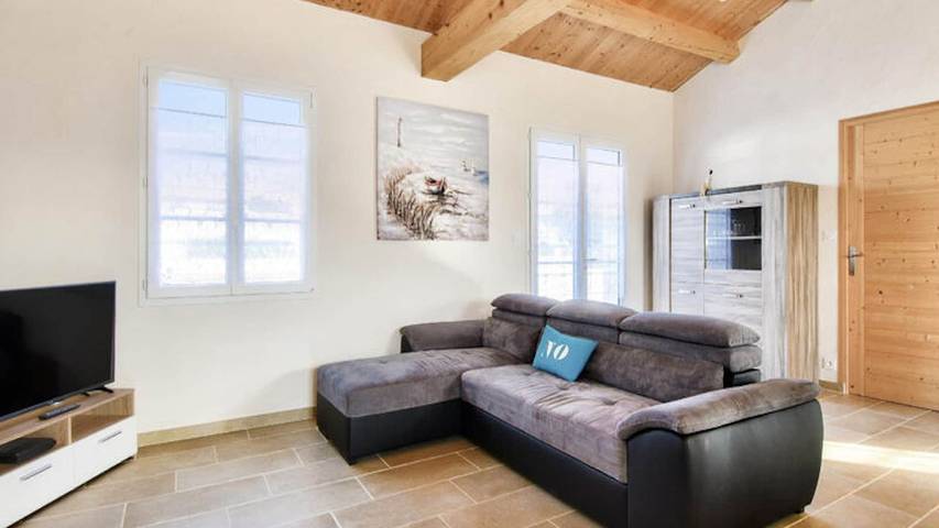 Gîte pour 9 personnes, avec jardin dans Plage De La Bosse L Epine - 3