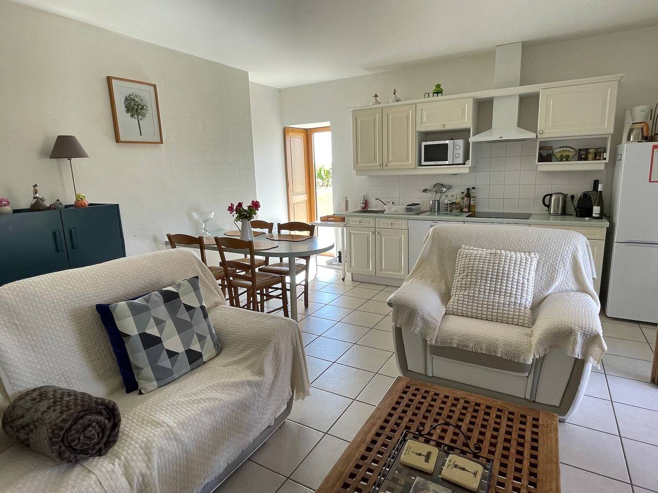 Gîte confortable au cœur des vignes avec terrasse, vélos, Wifi et équipements bébé à 17 km de Nantes in Château-Thébaud, Région de Nantes