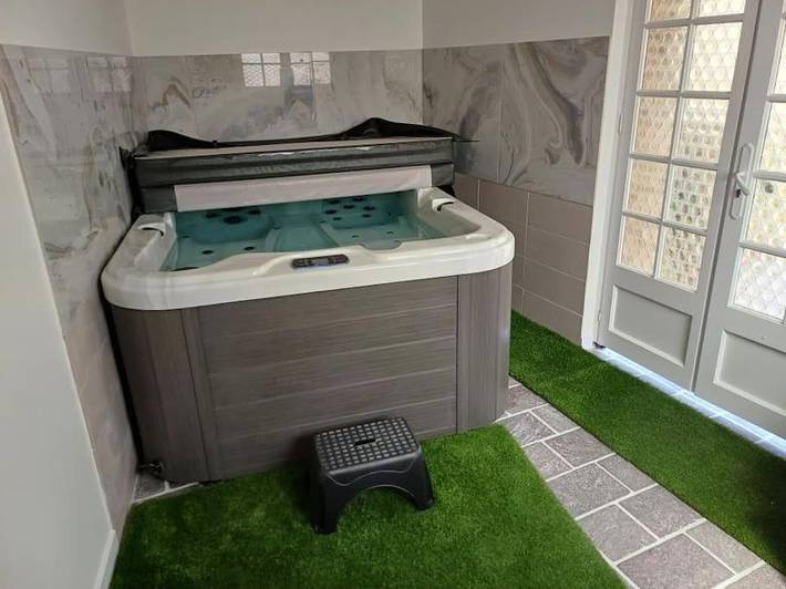 Appartement de vacances pour 6 personnes, avec terrasse et jacuzzi