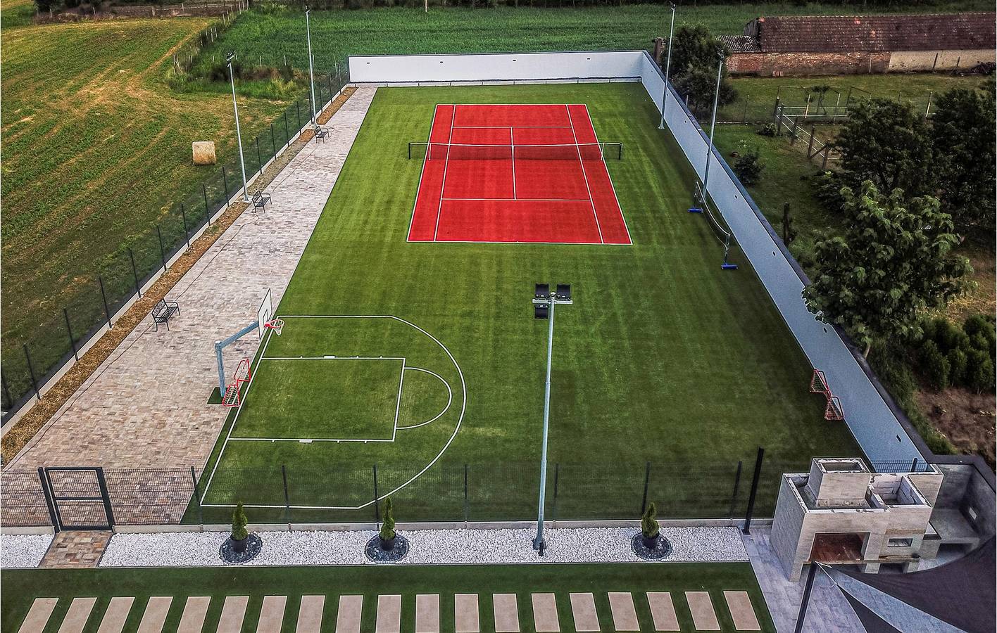 Reizende 1-Zimmer-Wohnung mit Pool, Terrasse und kostenlosem WLAN in Osijek-Baranja