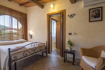 Cottage for 4 People in Pescaglia, Lucca Province, Photo 1