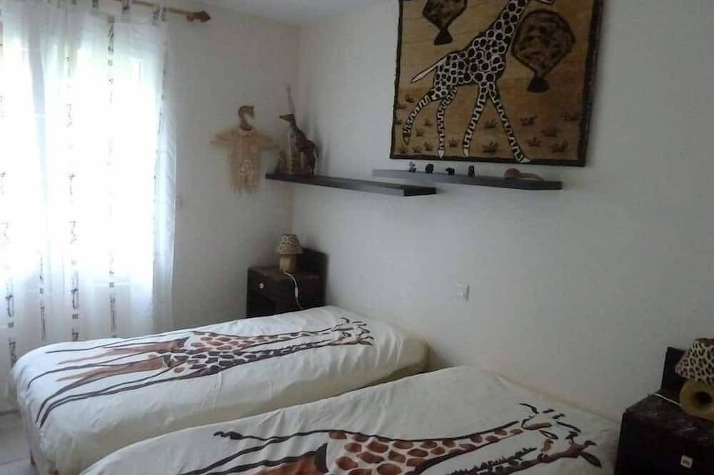 Herrliches Haus am Strand, geschmackvolle und komfortable Einrichtung, in Hourtin Plage, Hourtin