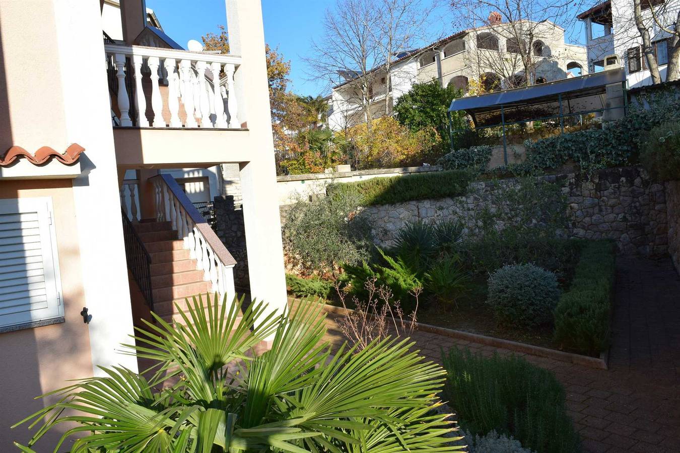 Ganze Wohnung, Apartment Valter mit Balkon in Malinska-Dubašnica, Krk