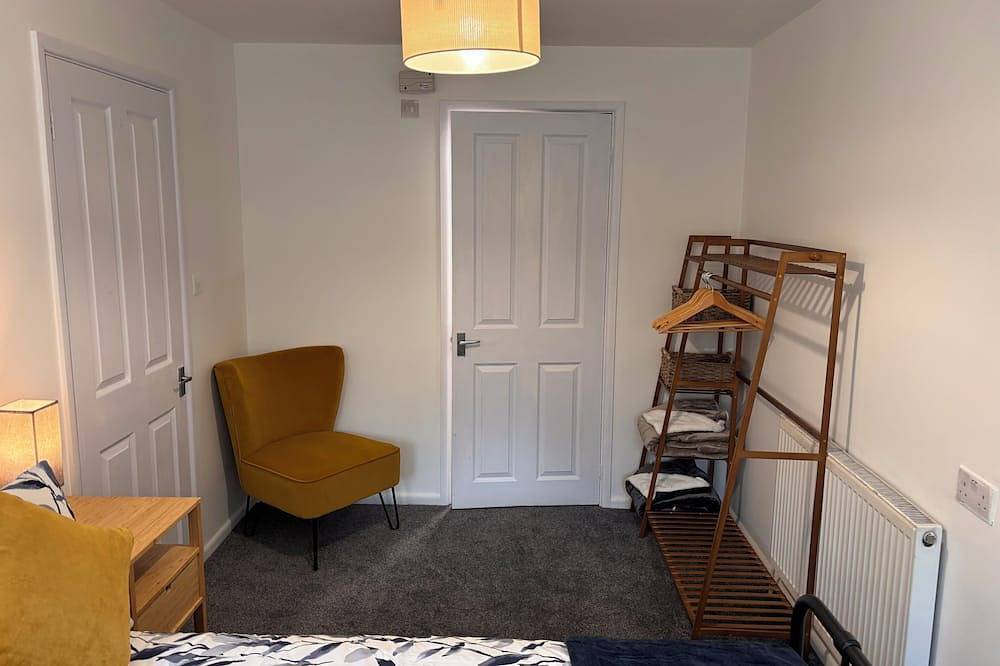 Cozy & Self Contained The Garden Annex 306 in Salisbury, Wiltshire