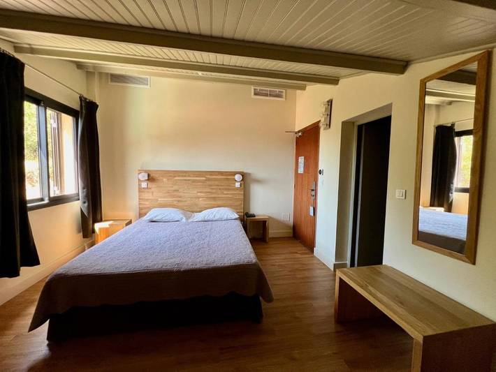 Hôtel pour 3 personnes, avec piscine ainsi que vue et jardin dans Porto (Corse) - 3