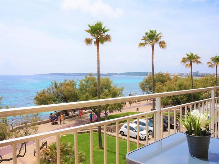 Ferienwohnung für 4 Personen, mit Balkon und Terrasse in Cala Bona
