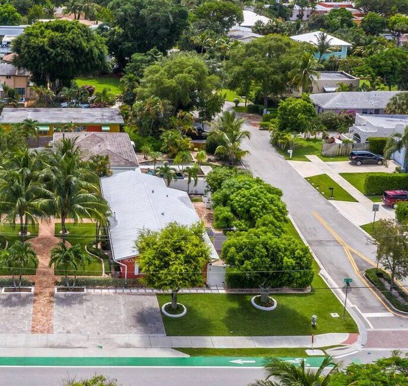 Cozy two bedroom with a private porch in Delray's Hottest Neighborhood in Delray Beach, Palm Beach County