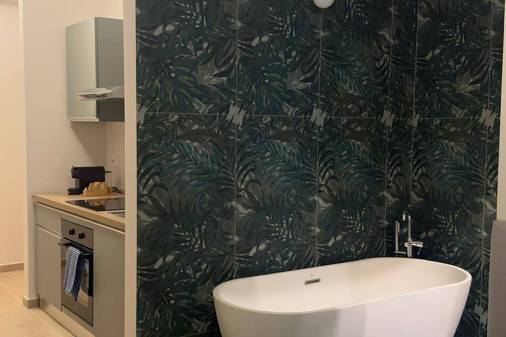 Ganze Wohnung, Lake Front Historic Center in Trevignano Romano, Braccianosee