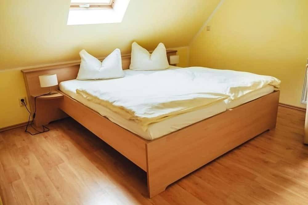 Ganze Wohnung, Ferienzimmer direkt am See in Priepert, Mecklenburg-Strelitz
