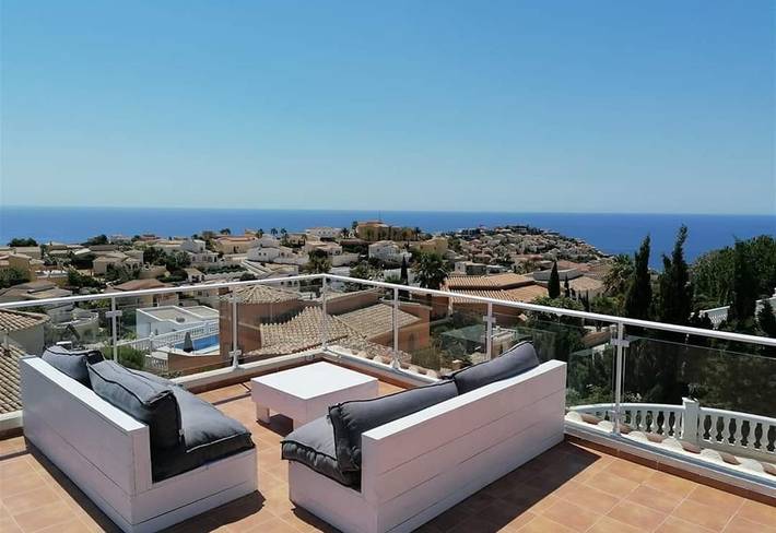 Casa La Perla: Villa with Sea View, Pool, Balcony, A/C & Wi-Fi in Poble Nou de Benitatxell, Costa Blanca