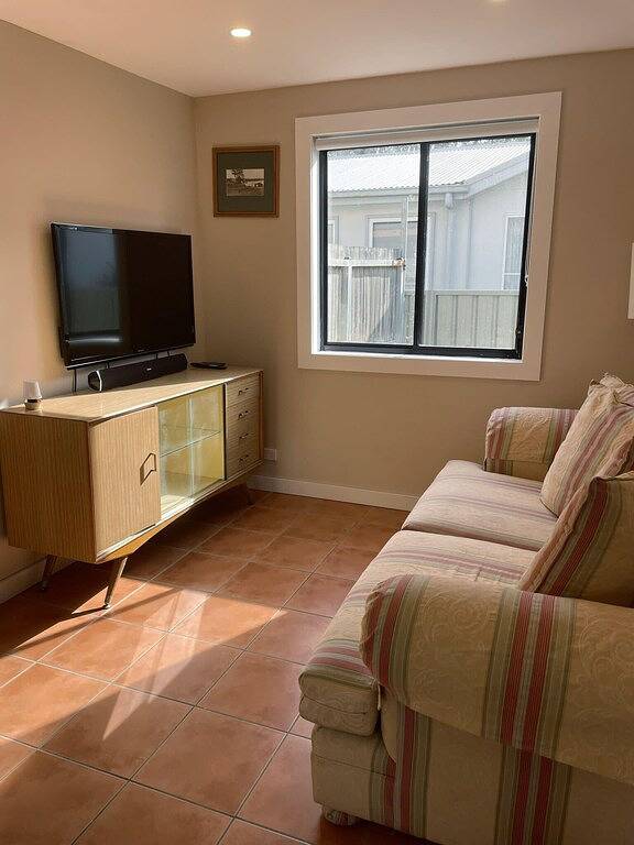 Beecroft Street Retreat in Huskisson, Jervis Bay