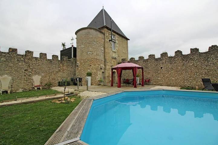 Gîte pour 2 personnes, avec jardin et piscine à Cérons