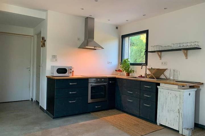 Gîte pour 4 personnes, avec jardin à Lauris - 2