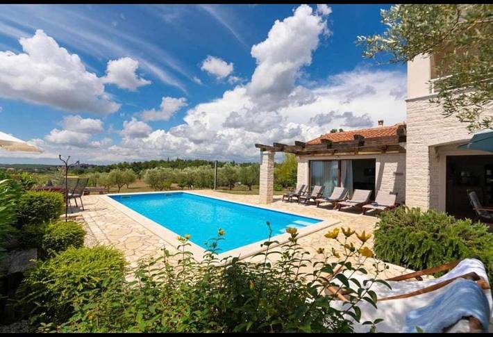 Villa pour 8 personnes, avec jardin ainsi que vue et piscine à Barat - 4
