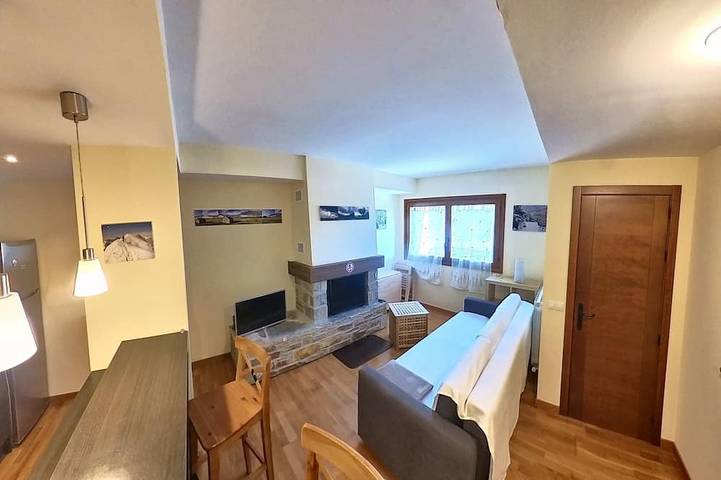 Ganze Wohnung, Mimosa Ii - tucasaenlospirineos in Escarrilla, Sallent de Gállego