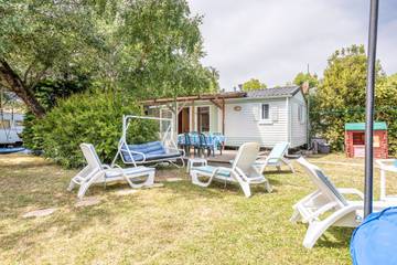 Camping für 12 Personen, mit Garten auf Île d'Oléron