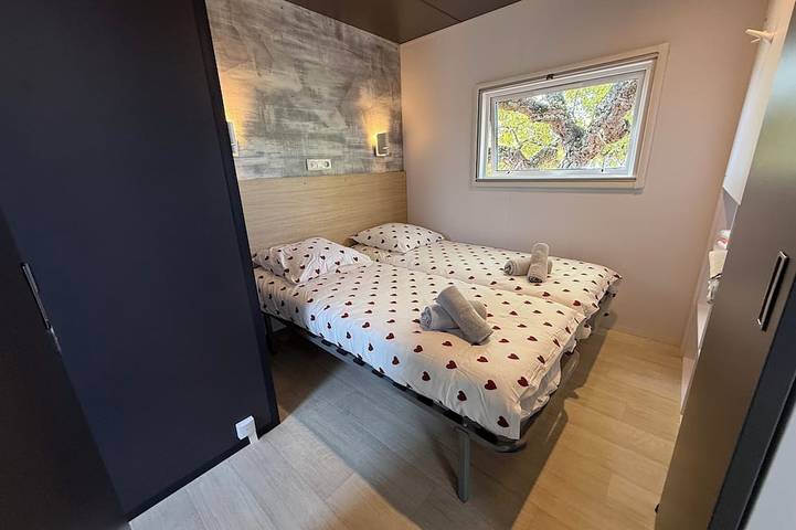 Location de vacances pour 6 personnes dans Plage D Aigue Bonne - 4