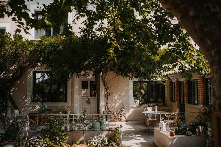 Chambre d’hôte pour 2 personnes, avec Terrasse et Jardin ainsi que Piscine et Vue à Pernes-les-Fontaines