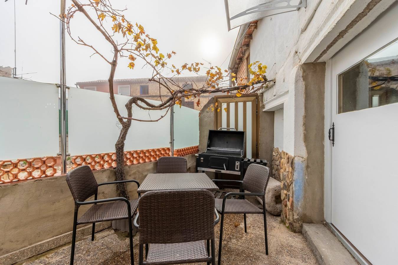 Ferienhaus 'El Cierzo De Sediles' mit Bergblick, Wlan und Klimaanlage in Sediles, Saragossa Provinz