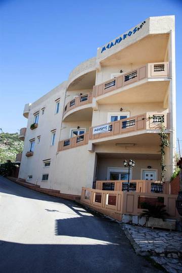 Gîte pour 4 personnes, avec jardin et piscine dans Vámos