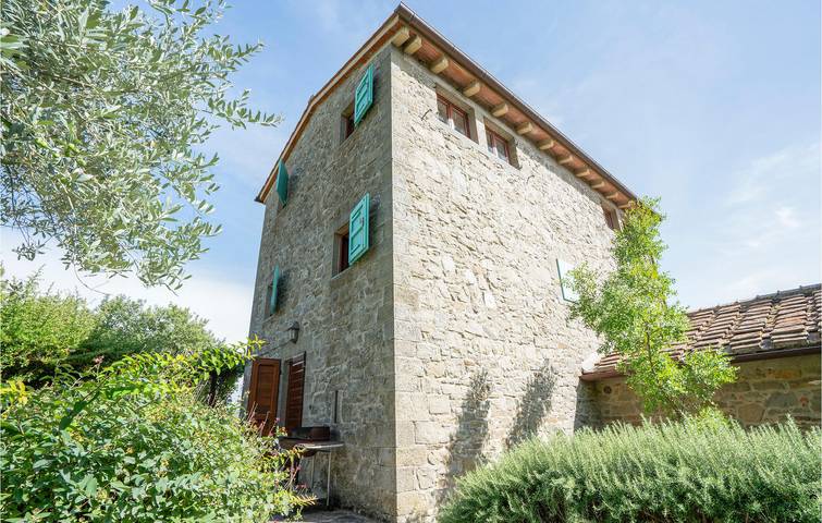 Location de vacances pour 6 personnes, avec piscine ainsi que jardin et terrasse à Loro Ciuffenna - 2