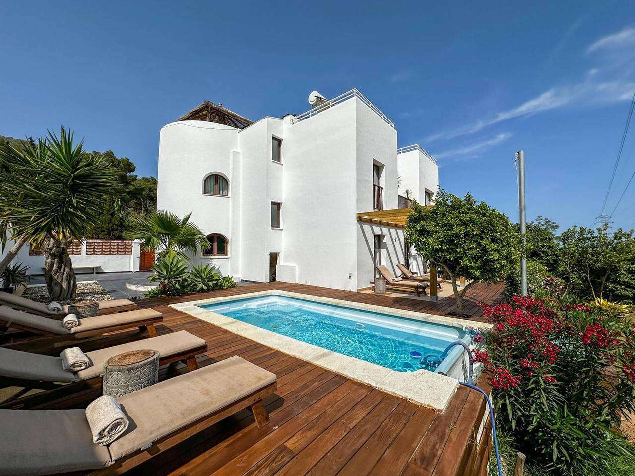 Villa 'Dorada' with Sea Views, Wi-Fi and Air Conditioning in Ibiza (Municipality), South Ibiza