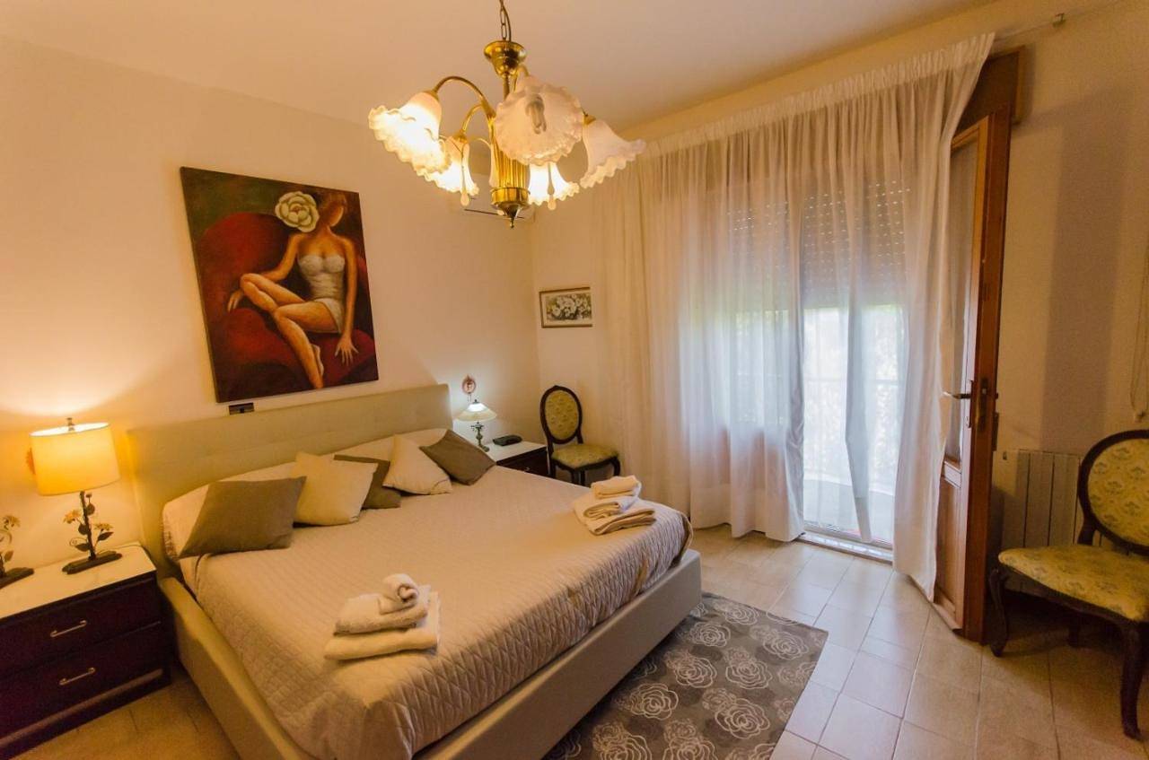 Double or Twin Room with Shared Bathroom in Loceri, Barbagia