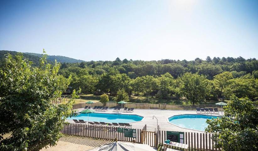 Parc de vacances pour 7 personnes, avec sauna et terrasse ainsi que piscine et jacuzzi à Dieulefit - 2