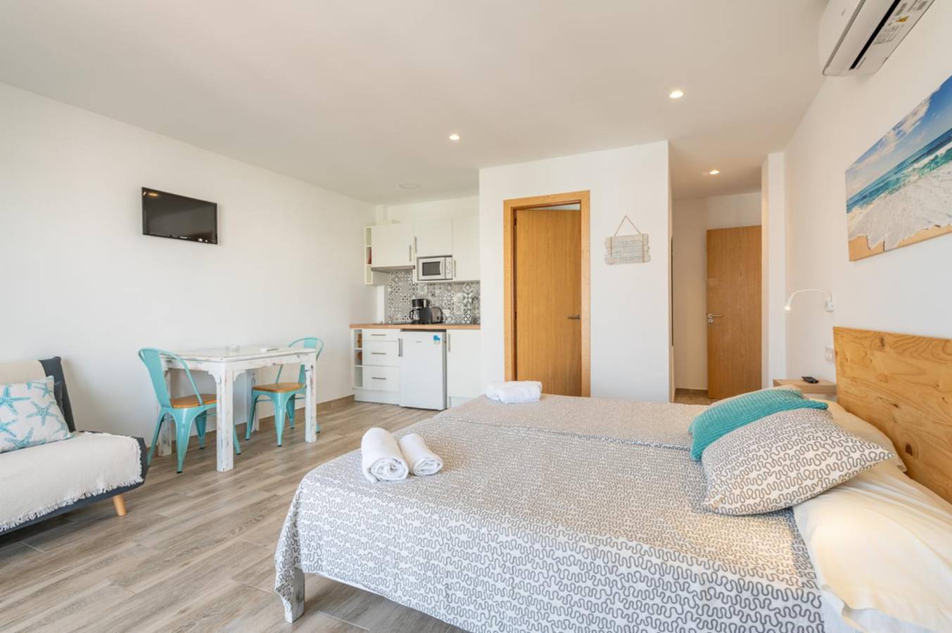 Ganze Wohnung, Ferienwohnung für 2 Personen mit Balkon/Terrasse in Portocolom, Felanitx