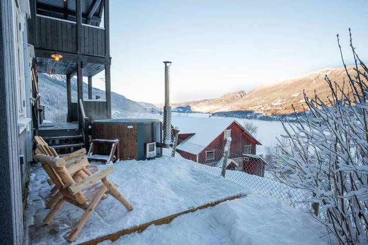 Villa für 14 Personen, mit Whirlpool und Sauna sowie Garten in Norwegen