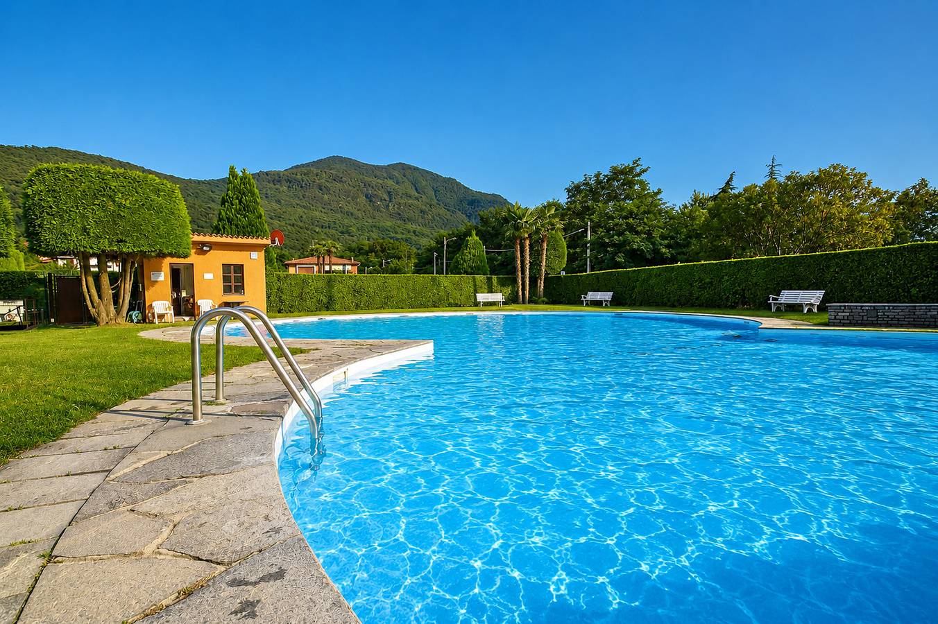 Ganze Wohnung, Parco Belmonte: Vista Fantastica in Spiagga Tri Sgaritt, Brezzo di Bedero