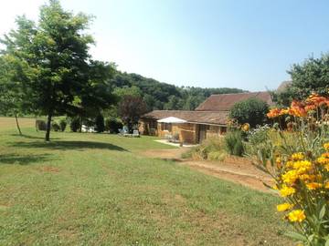 Gîte pour 4 personnes, avec piscine ainsi que jardin et vue à Montferrand-du-Périgord