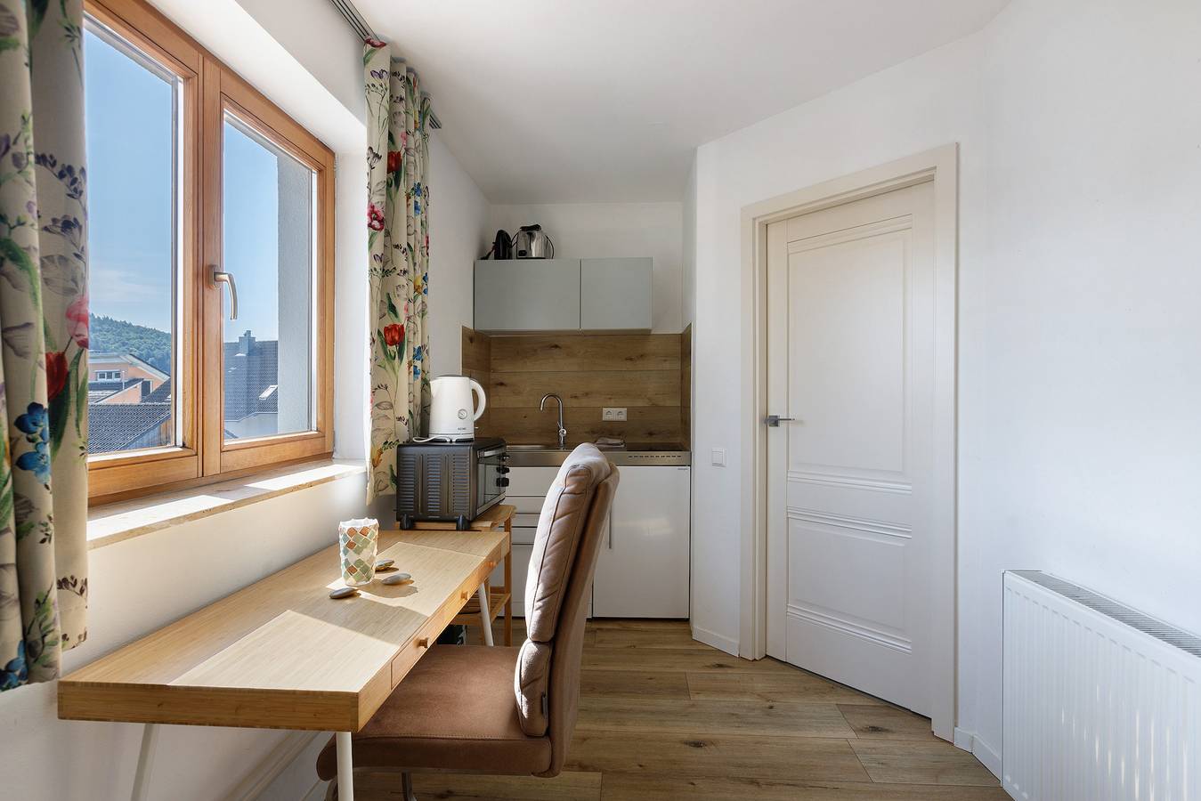 Ganzes Studio, Studio 'Wohnen auf Zeit' mit Bergblick und Wlan in Radolfzell am Bodensee, Landkreis Konstanz