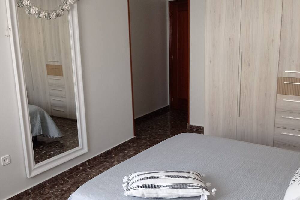 Apartamento entero, Feriado apartamento situado a mitad de camino entre Dinopolis Y Albarracín in Cella, Provincia de Teruel