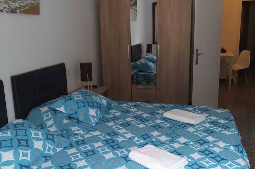 Village House With Wonderful Views. Family With Pool in Calvià, West Majorca