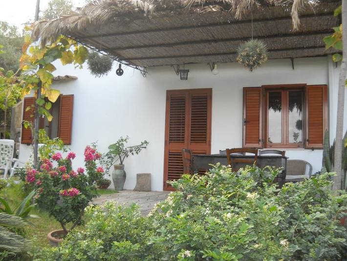 Ferienhaus für 4 Personen, mit Ausblick und Garten - 1