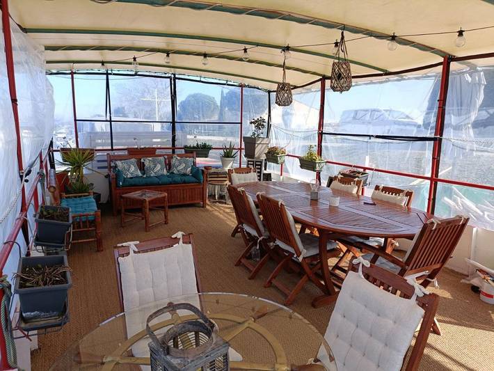 Gîte pour 2 personnes, avec vue ainsi que piscine et jardin à Bellegarde - 4