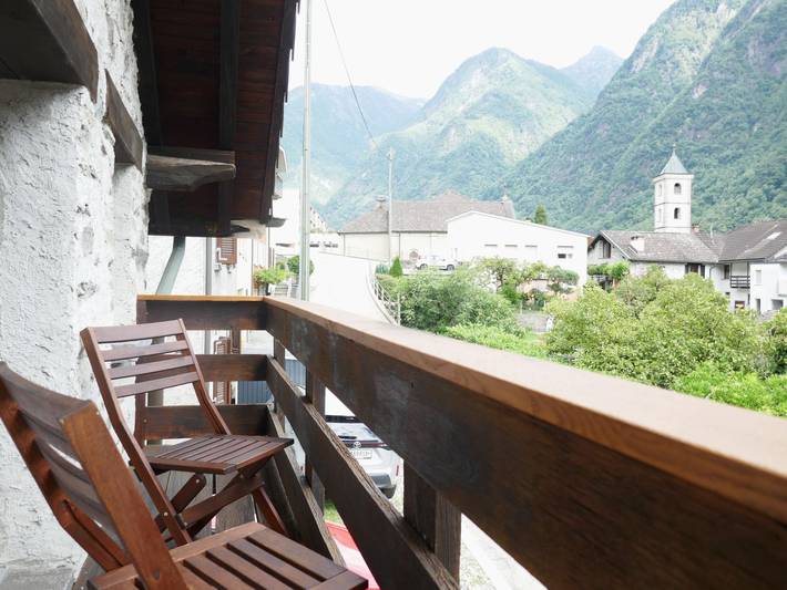 Ferienhaus für 4 Personen, mit Ausblick und Terrasse sowie Garten in Graubünden - 4