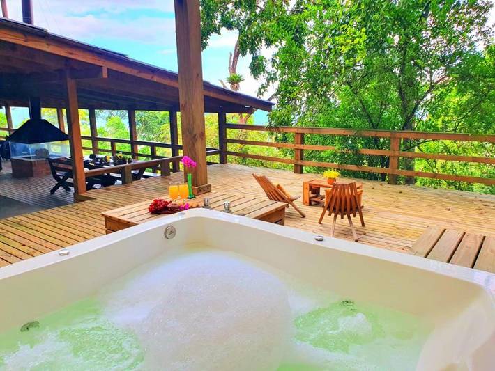 Casas e apartamentos de temporada para 11 pessoas, com jacuzzi e jardim em Santo Amaro da Imperatriz