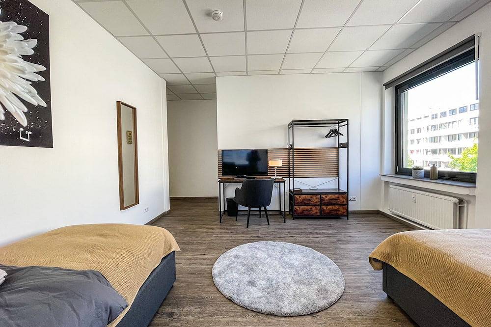 Apartamento entero, Cama de Matrimonio o Dos Camas-Vista a la Ciudad-Baño compartido in Hannover Mitte, Hannover