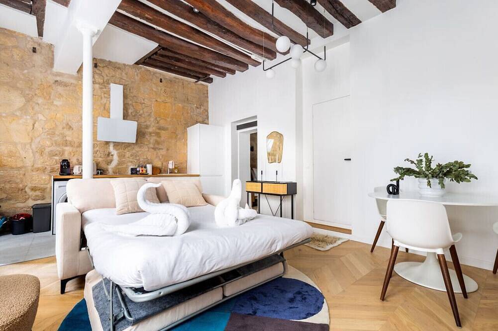 Entire apartment, Typical Parisian Apart#Quatier Latin#Notre Dame# in Paris, Ile de France