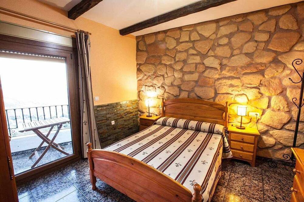 Entire apartment, Aloj. Rural Umbria for 2 people with Spa and Jacuzzi in Mecina Bombarón, Alpujarra de la Sierra