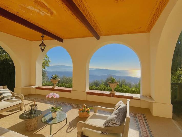 Dom dla 8 osób, z Balkon i Taras oraz Ogród i Basen w La Spezia