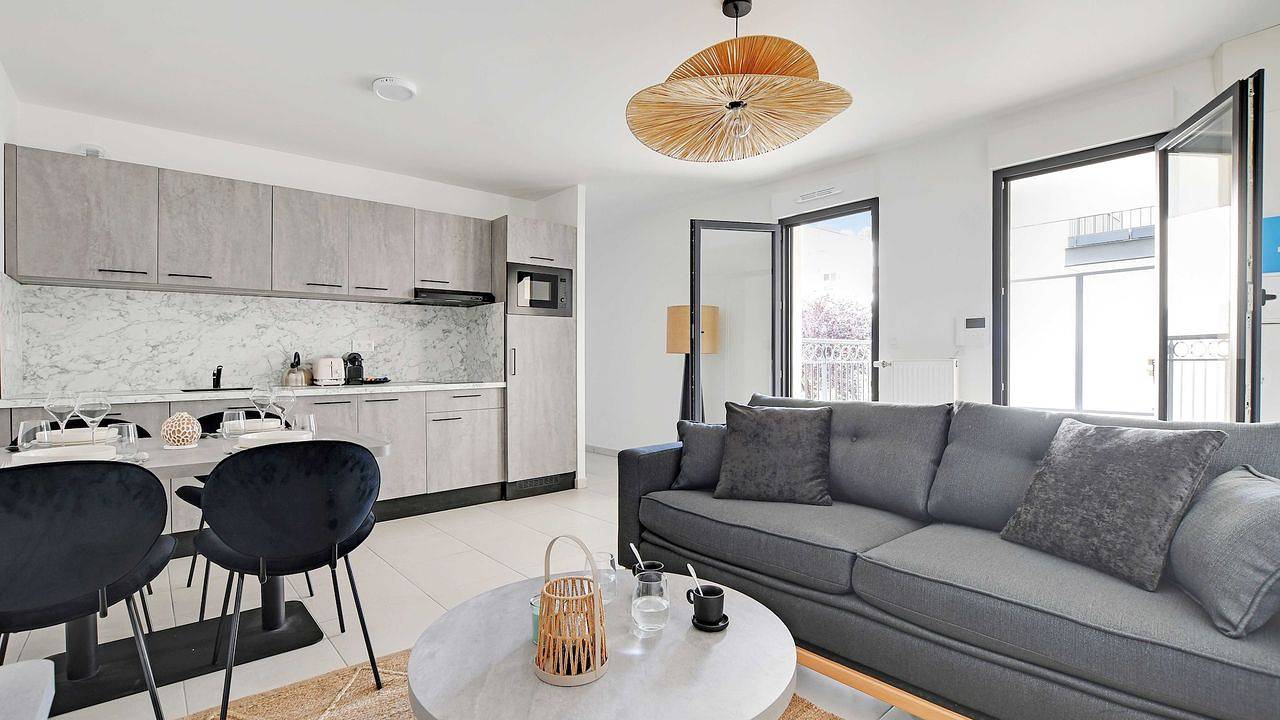 Appartement de vacances entier, Ferienwohnung mit Schlafzimmer in Suresnes in Suresnes, Hauts-de-Seine