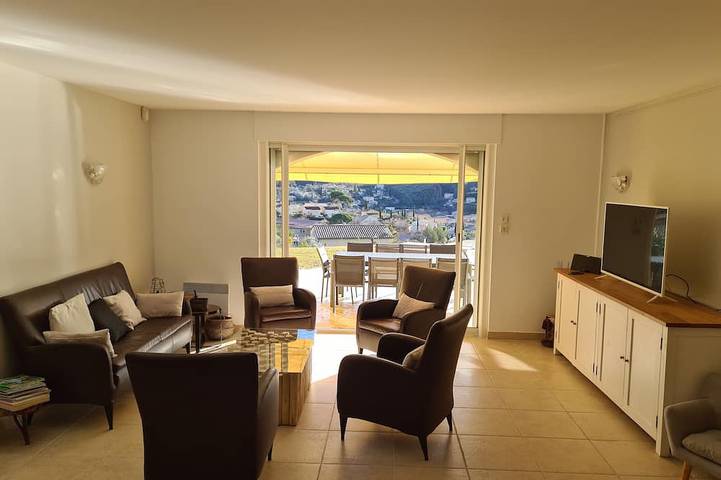 Dans un décor de carte postal ! Villa 10 personnes Drome Provençale in Buis-les-Baronnies, Région de nyons